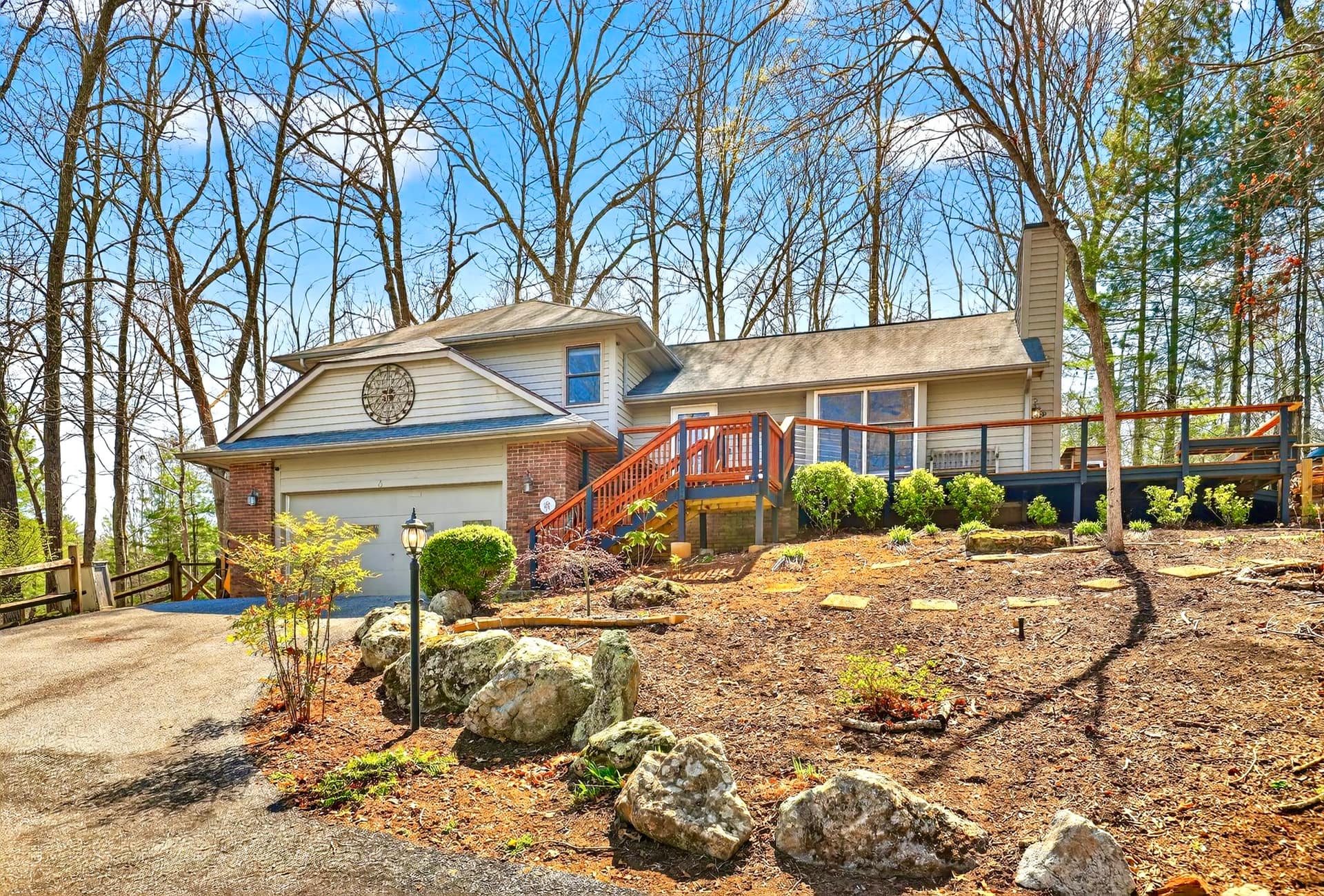 Luxury Fireplace Home, Deck & Views Near Biltmore