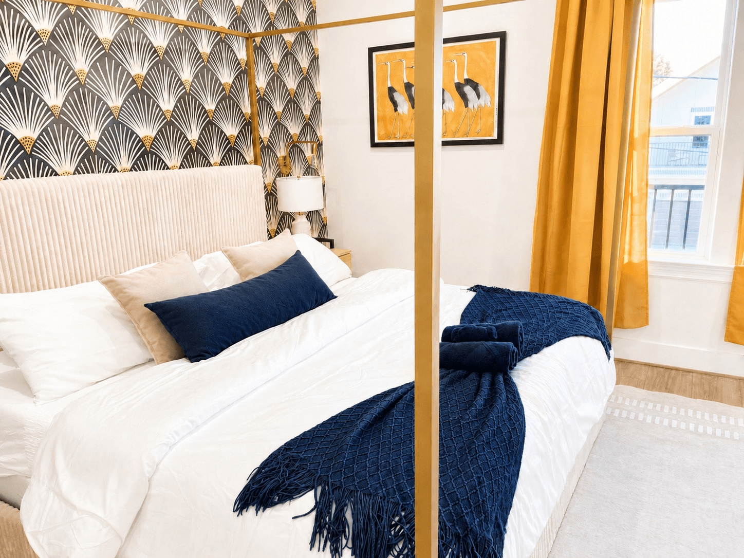 Private Gold Room | King Ensuite, Balcony, Hot Tub — 1